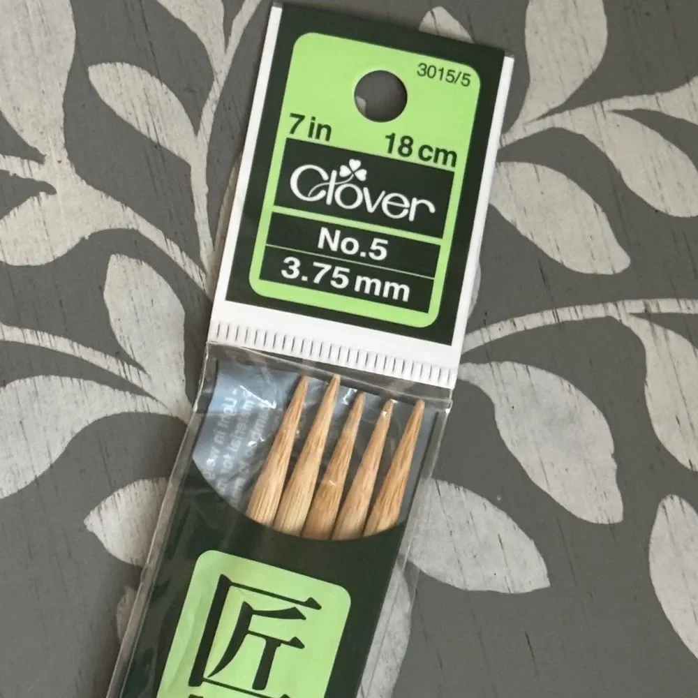 Clover Takumi Bamboo Double Point Knitting Needles Sz 5
